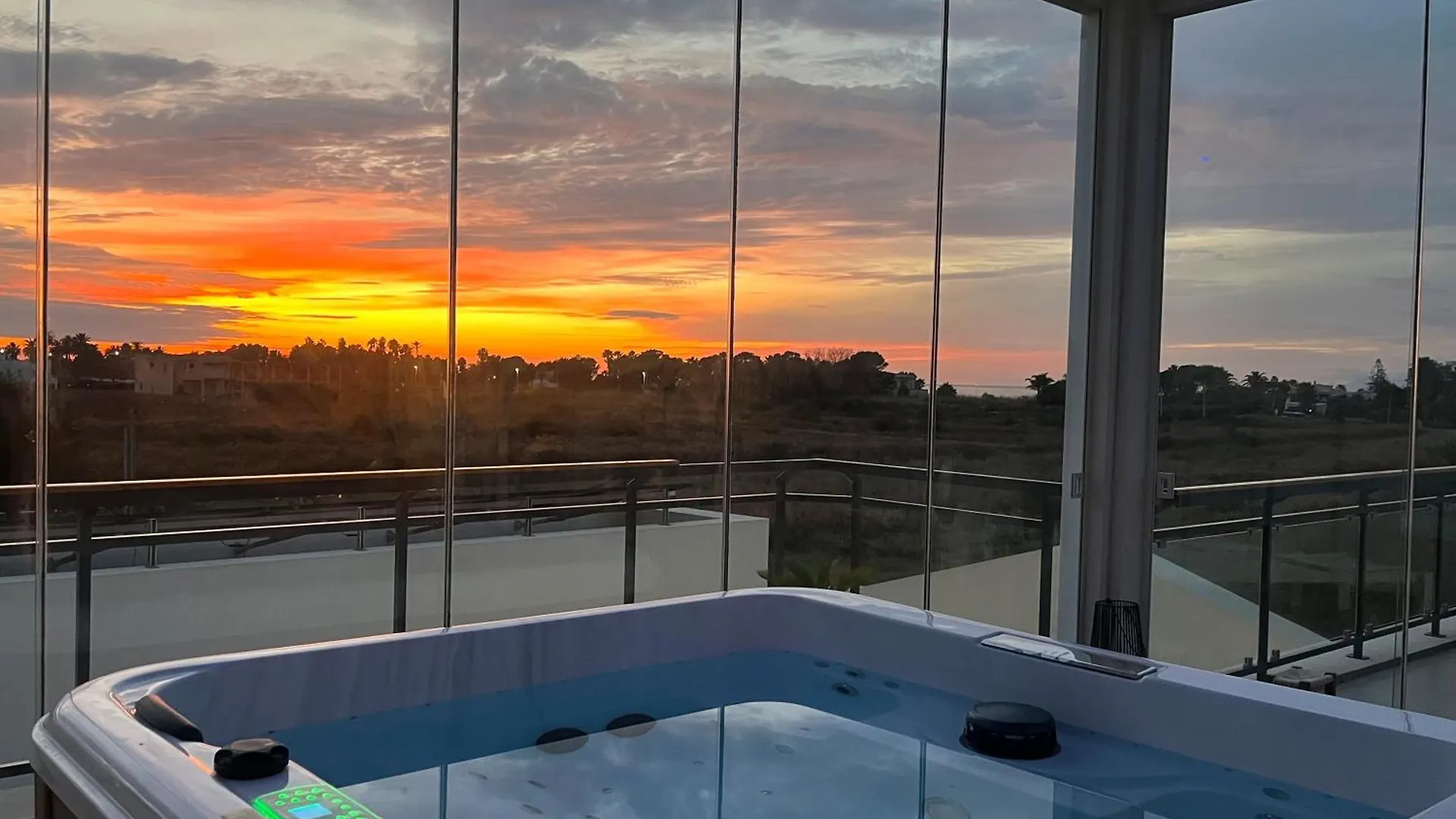 Casa Umeli With Jacuzzi And Sauna Marsala Bed & Breakfast