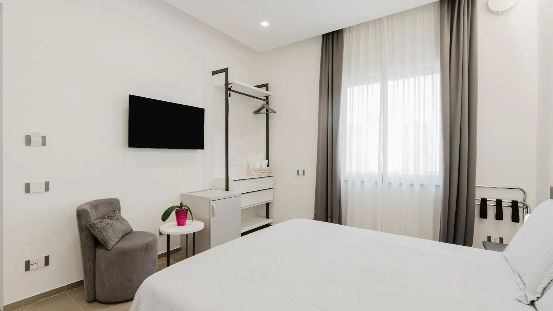 Casa Umeli With Jacuzzi And Sauna Marsala Bed & Breakfast